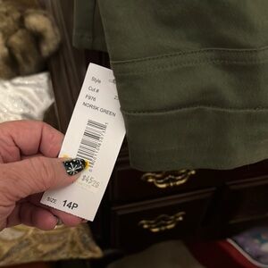 Southern Lady Brand Color: Norsk Green Pants